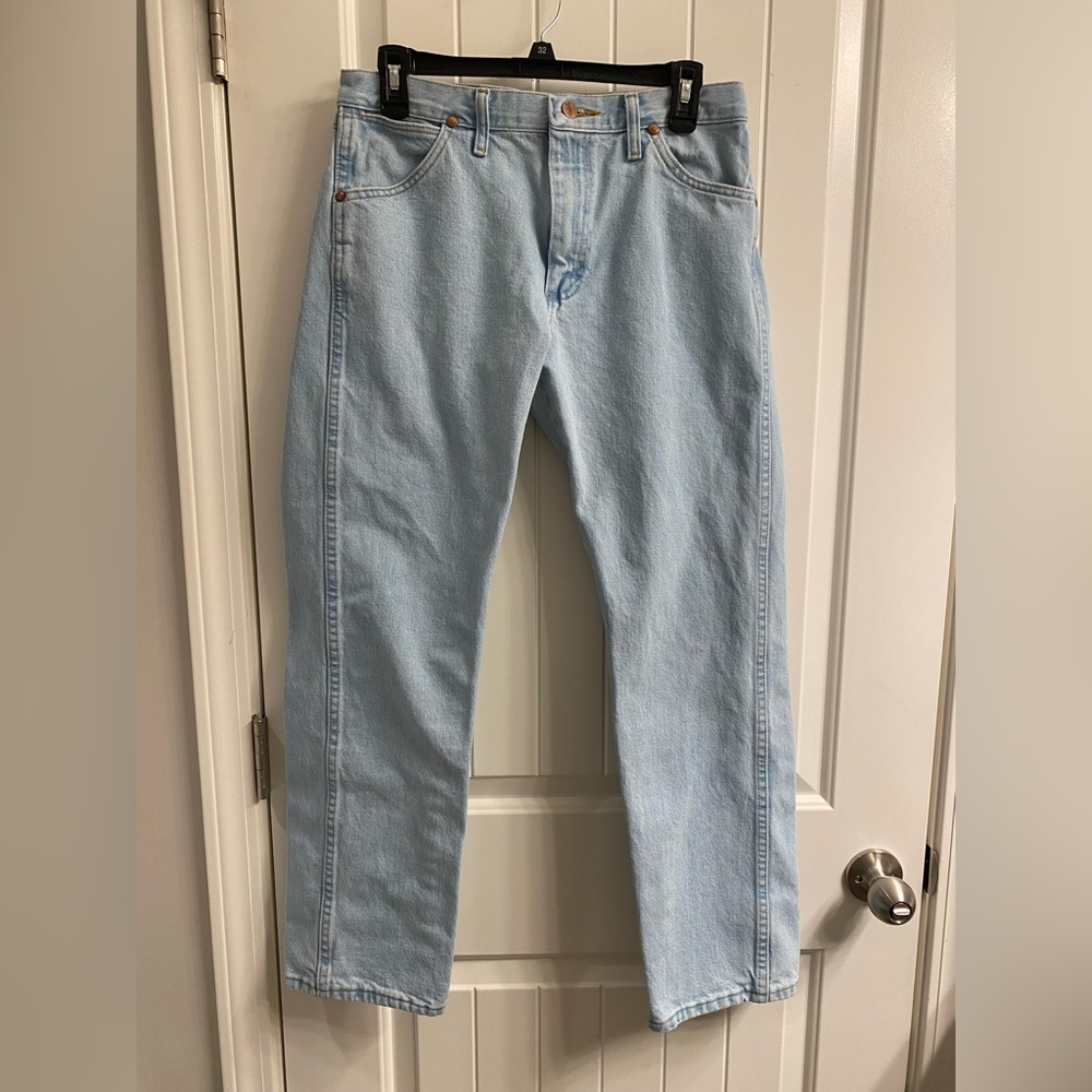 Wrangler Men's Light Blue Straight Jeans